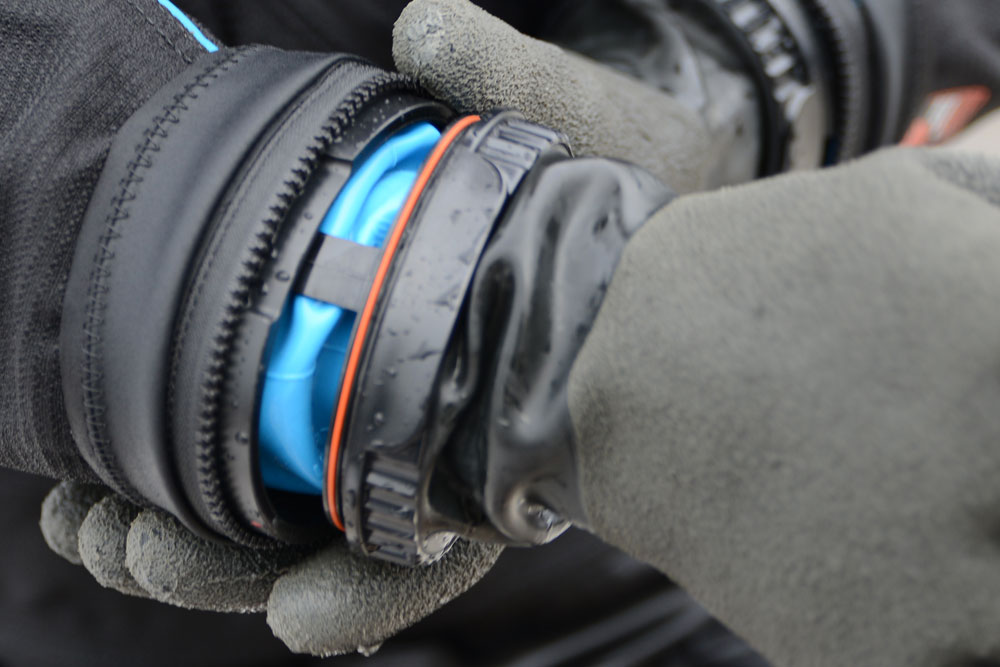 waterproof dry glove system